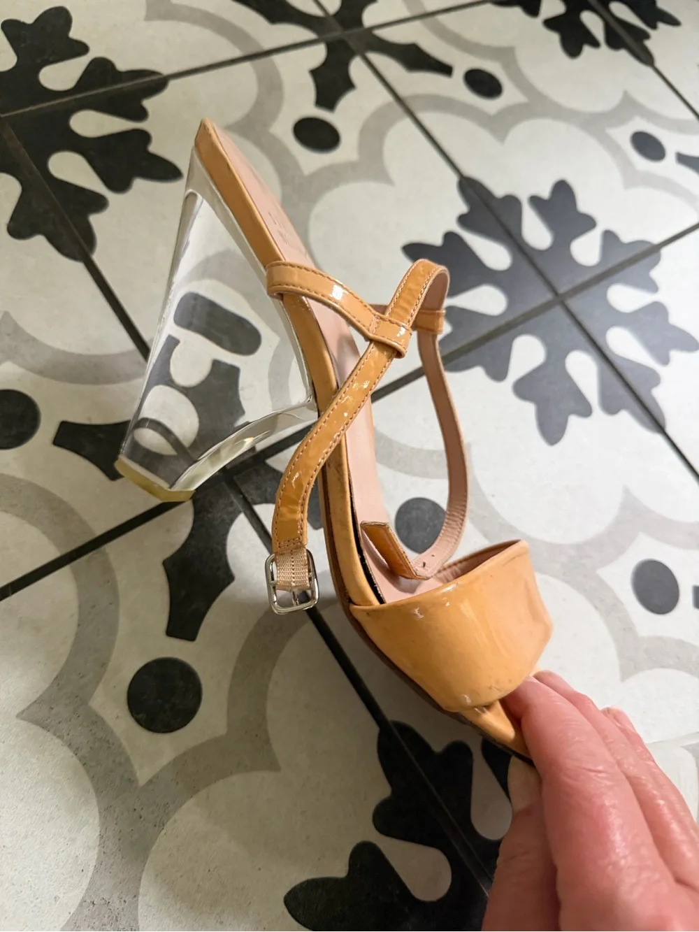 Stuart Weitzman sleek stuart